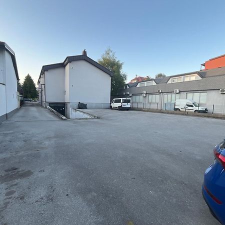 Apartmani Vacanza Zagreb Buitenkant foto